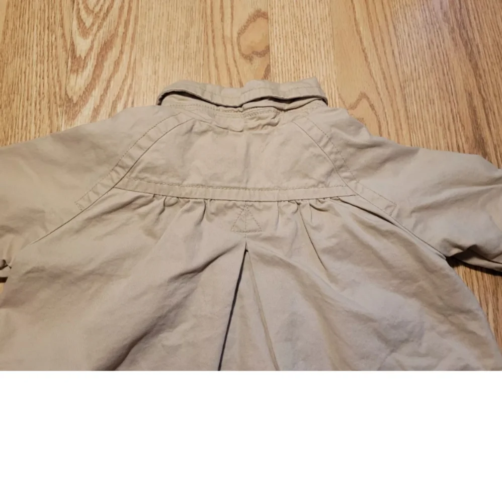 Gap Baby Girls Coat Size: 2 Years Button